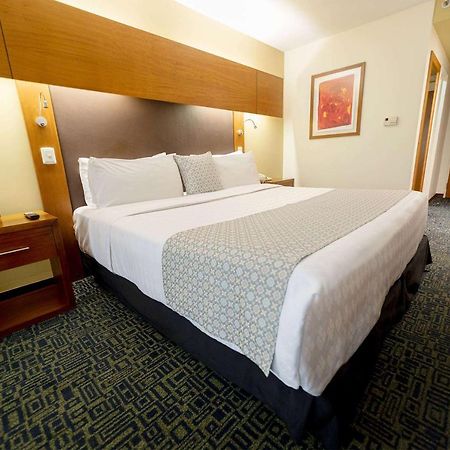 Tryp By Wyndham Guayaquil Hotell Exteriör bild